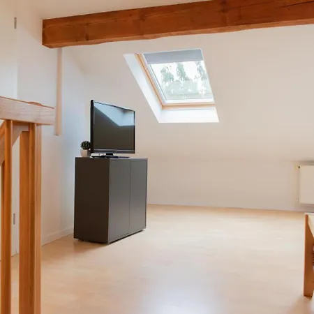 Apartman Geraeumige Anker In Ruhiger Lage *