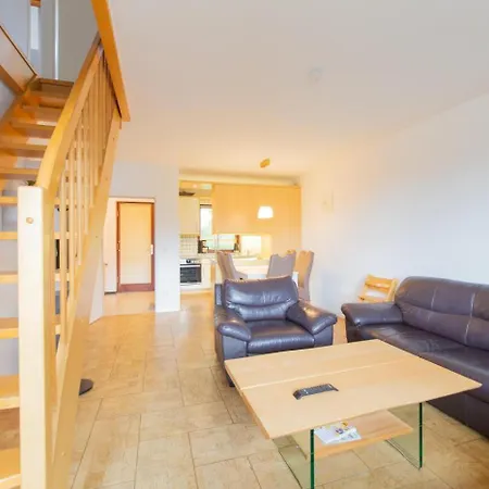 Geraeumige Anker In Ruhiger Lage Apartman *