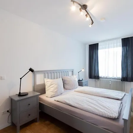 Apartman Geraeumige Anker In Ruhiger Lage *