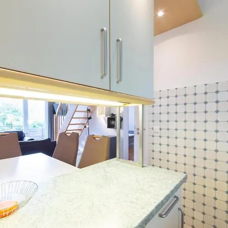 Geraeumige Anker In Ruhiger Lage Apartman